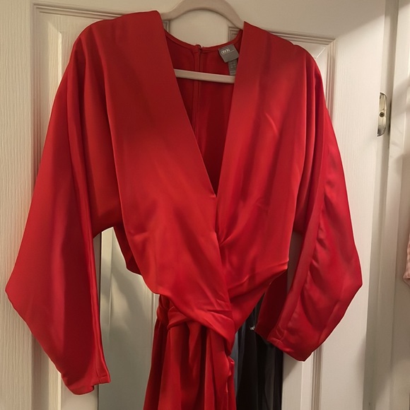 ASOS design satin midi dress with batwing sleeve and wrap waste - Picture 5 of 7